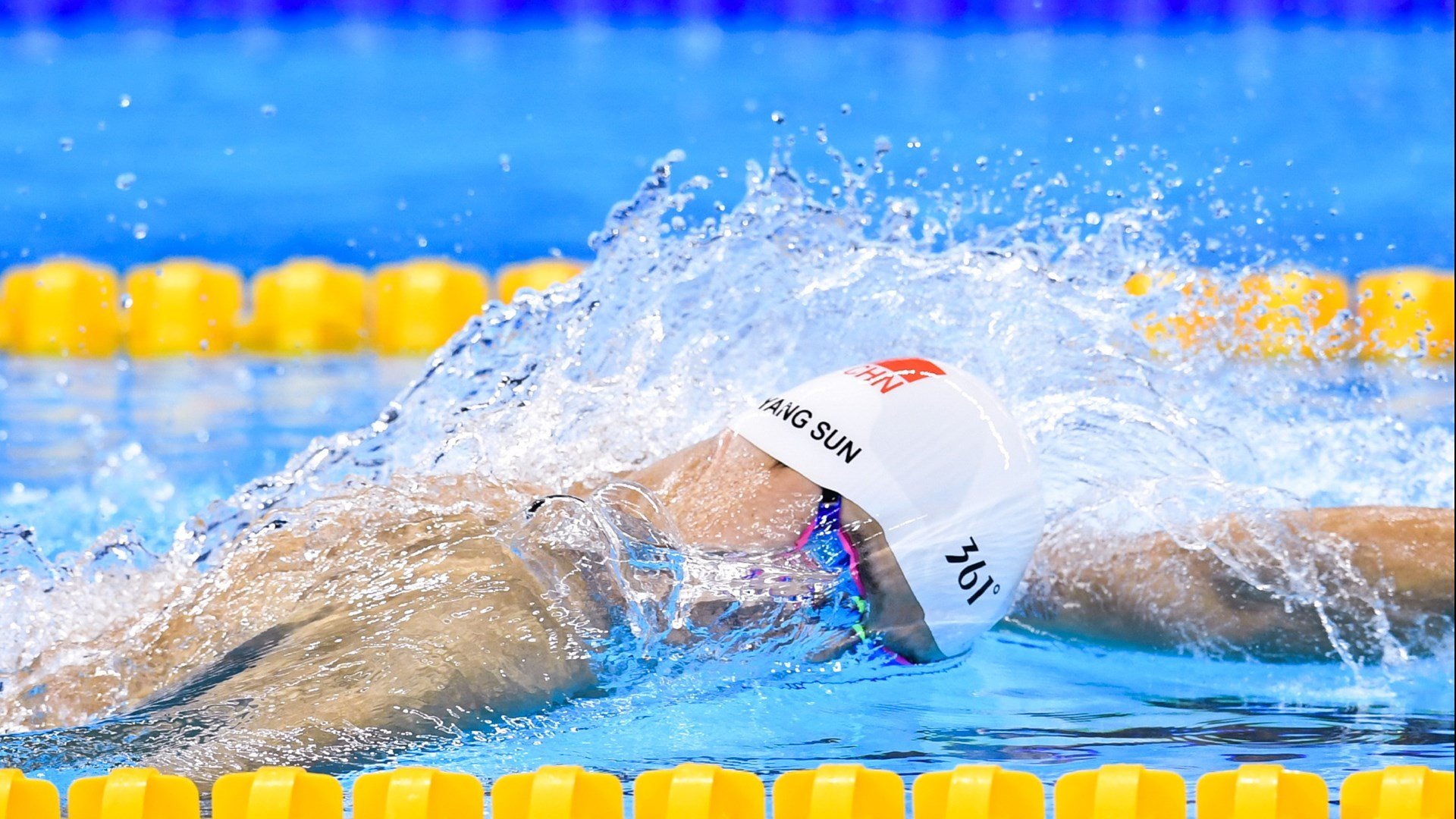 特色篮球节在城市景区举办，结合文化旅游实现多维度推广，篮球文化节海报